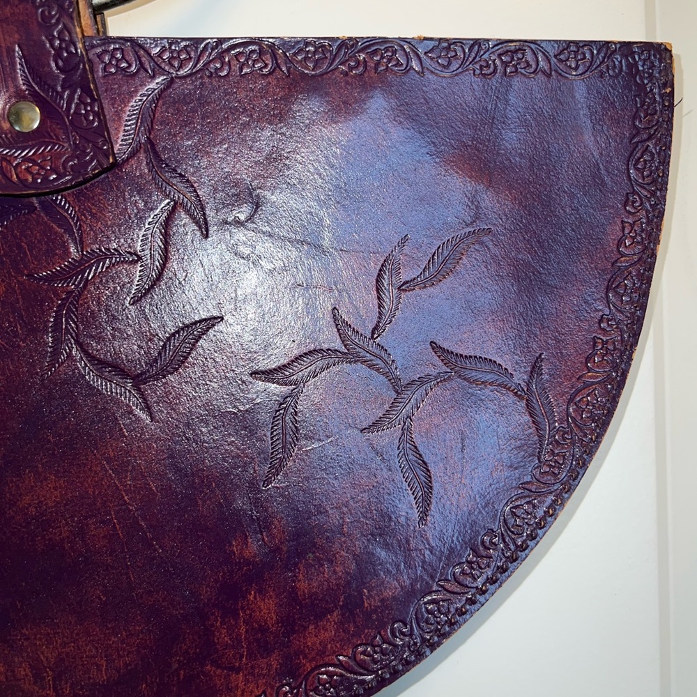 Handmade Leather stamped handbag with circular metal ring handles. - Picture 7 of 11